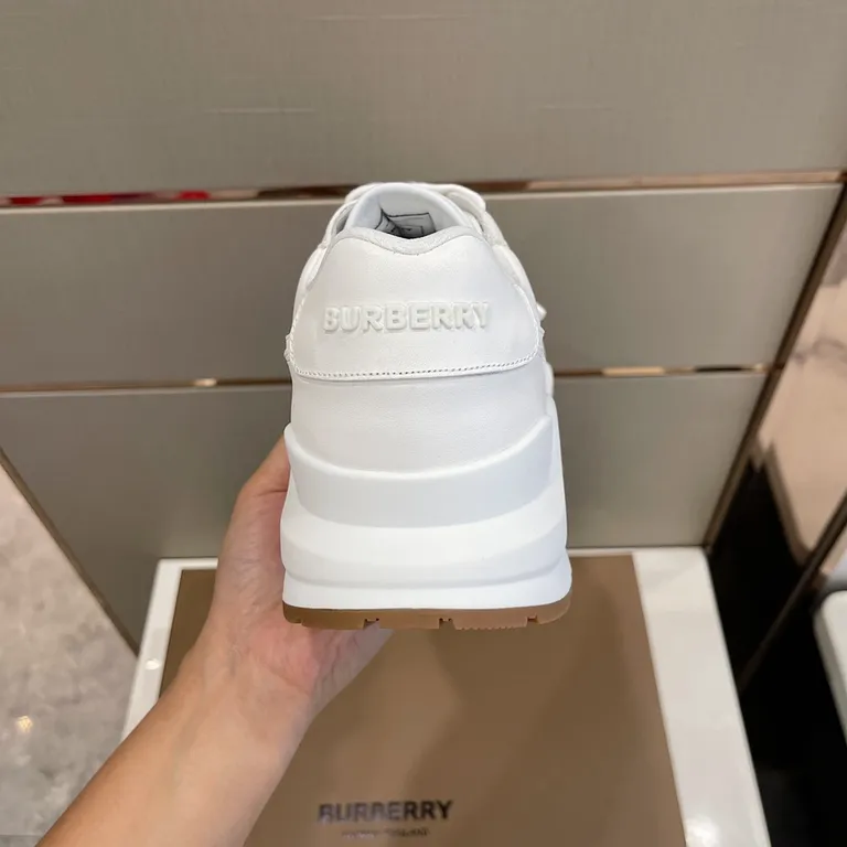 Burberry Shoe 